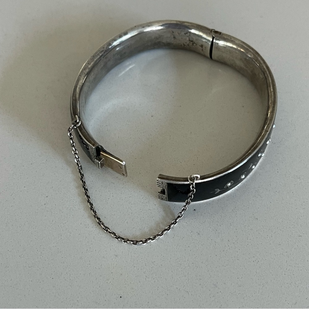 Antique Victorian Black Enameled lily of the valley seed pearl bangle - Picture 8 of 10